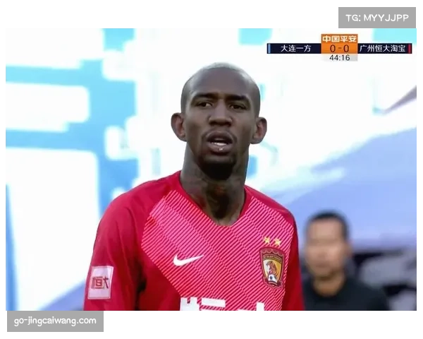 VAR沟通透明化试点,球迷可听裁判对话